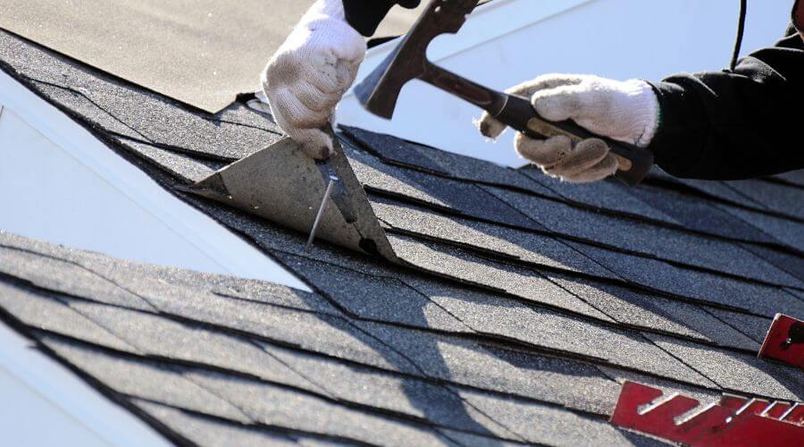 Expert flood damage restoration services in Bland, MO